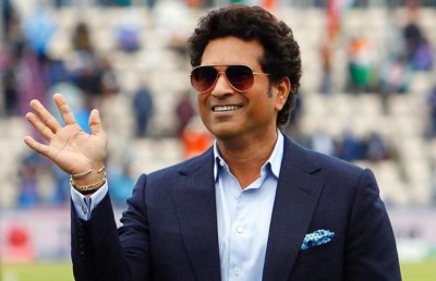 ސަޗިން ފުރަތަމަ ގަތް ކާރު ހޯދަން އާންމުންގެ އެހީ އަށް އެދެފި