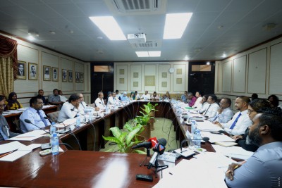 ސުޕްރީމް ކޯޓުގެ ފަނޑިޔާރުންގެ އަދަދު ހަތަކަށް އިތުރުކުރަން ކޮމިޓީން ފާސްކޮށްފި