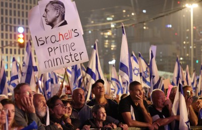 އިޒްރޭލުގެ ދިފާއީ ވަޒީރު ވެސް ނަތަންޔާހޫއާ ދެކޮޅަށް