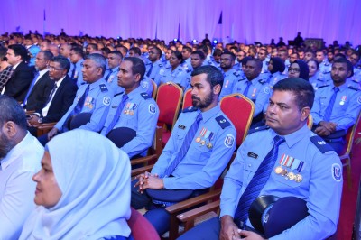 އުނދަގޫ ހާލަތްތަކުގައި ވެސް ގާނޫނުގެ ތެރެއިން މަސައްކަތްކުރުމަށް ފުލުހުންނަށް އިލްތިމާސްކޮށްފި