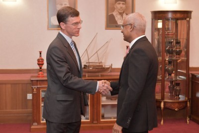 އިނގިރޭސި ސަފީރުގެ ވަދާއީ ޒިޔާރަތް ރާއްޖެއަށް ކުރައްވައިފި