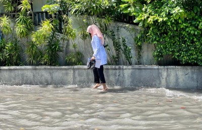 ވާރޭ ހުއްޓާލިތާ އެތައް އިރެއް ވިއިރު ވެސް މާލޭގެ މަގުތަކުން ފެންހިންދައެއް ނުލެވުނު