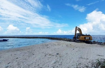 ރަސްމާދޫ ބަނދަރު ހަދަން ފަށައިފި