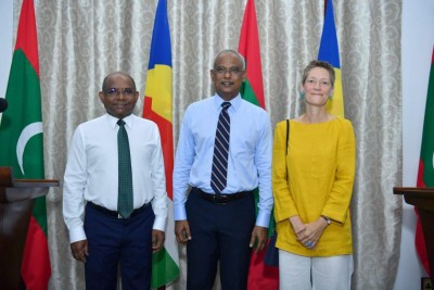 ޔޫކޭއިން ރާއްޖެއަށް ފުރަތަމަ ފަަހަރަށް ރެޒިޑެންޓް ސަފީރެއް