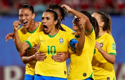 ބްރެޒިލްގެ އަންހެން އަދި ފިރިހެން ގައުމީ ޓީމަށް ހަމަހަމަ މުސާރައެއް