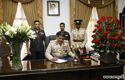 ލަންކާ އަސްކަރިއްޔާގެ އާ ކޮމާންޑަރާ ބެހޭ ގޮތުން އެމެރިކާ އެމްބަސީން ކަންބޮޑުވުން ފާޅުކޮށްފި