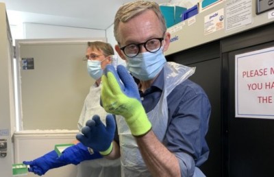 އެކަކު ބަލިވުމުން އޮކްސްފޯޑް ވެކްސިންގެ އަޖުމަބެލުން މަޑުޖައްސާލައިފި