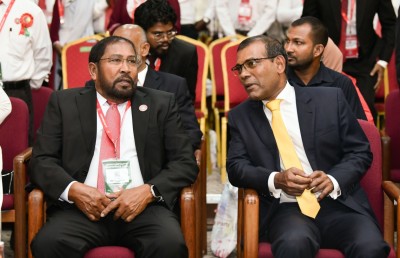 ނަޝީދު، ގޯސްވި ހުރިހާ ކަމެއްގެ މެދުގައި!
