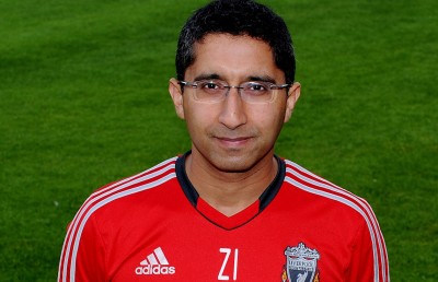 ލިވަޕޫލްގެ ކުރީގެ ޑޮކްޓަރު ދިވެހި ކުޅުންތެރިންނަށް ސެޝަނެއް ނަގައިދީފި