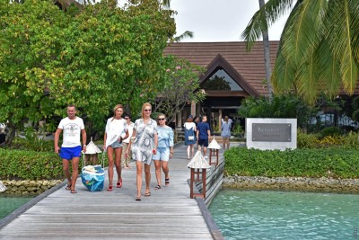 ރާއްޖޭގެ ފަތުރުވެރިކަން އިޝްތިހާރު ކުރަން އެމެރިކާ ނޫސްވެރިން ރާއްޖޭގައި