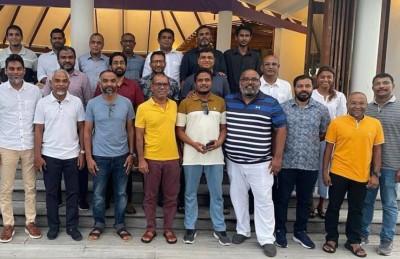 ނަޝީދު، ގޯސްވި ހުރިހާ ކަމެއްގެ މެދުގައި!