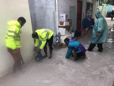 ނައިފަރުގައި ފެންބޮޑުވެ ގެތަކަށް ގެއްލުންވެއްޖެ