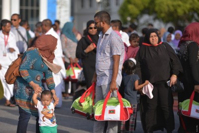 ހައްޖުވެރިން އެނބުރި އަންނަން ފަށައިފި