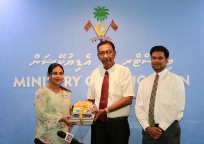އޭޝިއަން ފައުންޑޭޝަނުން ރާއްޖޭގެ ސްކޫލުތަކުގެ ލައިބްރަރީތަކަށް 6000 ފޮތް ހަދިޔާކޮށްފި