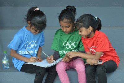 ކޮންމެވެސް އެއްގޮތަކަށް ނިންމަމާ ހިނގާ