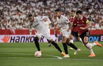 މޮރޮކޯގެ އައްނަސީރީގެ ގޯލުތަކުން ސެވިއްޔާ އިން ޔުނައިޓެޑް ކަޓުވާލައިފި