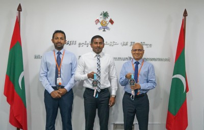 ދިރާގު ރޯޑު ރޭހުގެ މެޑަލްތައް ދައްކާލައިފި