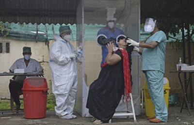 އިންޑިއާގައި ކޮވިޑް ޖެހުނު މީހުންގެ އަދަދު ފަސް މިލިއަނަށް