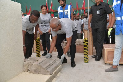 ކަޅުވަކަރު މިސްކިތް ބެހެއްޓުމުގެ މަސައްކަތް ރައީސް ފައްޓަވައިދެއްވައިފި