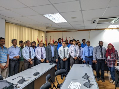 މީޑިއަމް ވޯލްޓޭޖު ކޭބަލް އަށް ސްޓެލްކޯ މުވައްޒަފުން ތަމްރީނުކޮށްފި