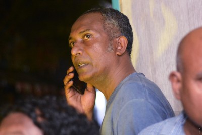 "ދަރިފުޅާ ހިތްވަރު ކުރާތި، ބައްޕައަށް ދެވޭ ނަމަ ހުންނާނީ ދަރިފުޅު ކައިރީގައި"