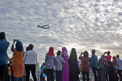 ވަޒީފާއެއްގަައި ހަރުނުލައިގެން ތިޔައުޅެނީ ކީއްވެ؟