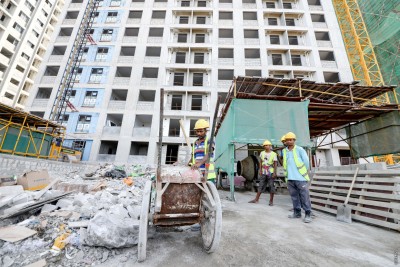 އިމާރާތެއްގެ މަތިން ވެއްޓުނު ބިދޭސީއަކު މަރުވެއްޖެ