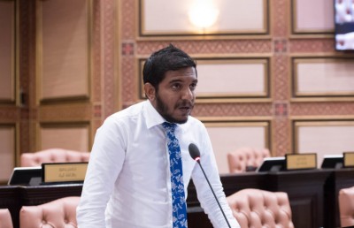 ޕީޖީ ވަކިނުކޮށް ޓެރަރިޒަމް ގާނޫނުން ބޮޑެތި ބާރުތަކެއް ދޭތީ ކަންބޮޑުވޭ: ސިރާޖު