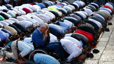 ބޮޒްނިއާގެ ސިޔާސީ މީހުން ޓެރަރިޒަމްގެ ވާހަކަ ދައްކަނީ މާބޮޑުކޮށްލައިގެން: ރިޕޯޓް