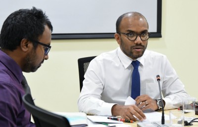 ދަރަންޏަށް ފައިސާ ނަގައިގެން މަޝްރޫއު ހިންގަނީ ހާލަތުން އަރައިގަންނަން: އަމީރު