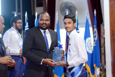 ޖަމާލުއްދީން ސްކޫލުގެ ހުރިހާ ގޮތަކުން އެންމެ ރަނގަޅު ދަރިވަރަކަށް ޔާނިއު