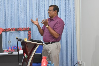 ހިތުގެ ދުވަހާ ގުޅުވައިގެން މެޑިކާއިން މައުލޫމާތު ދިނުމުގެ ސެޝަނެއް ކުރިއަށްގެންގޮސްފި