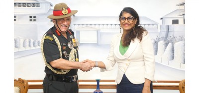 އިންޑިއާ ސިފައިންގެ ވެރިޔާ، ޑިފެންސް މިނިސްޓަރު މާރިޔާއާ ބައްދަލުކުރައްވައިފި