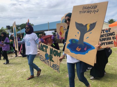ބޮޑު ތަރުހީބަކާއެކު ލާމާފަރު ފެސްޓިވަލް ފަށައިފި