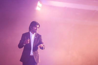 ނިއުޝާދު އެނބުރި އުރީދޫ އަށް