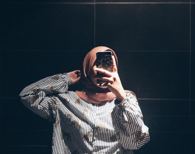 ލޯގަނޑު ސެލްފީ ހަމަ ޗާލުވެފައި ނަލަ!