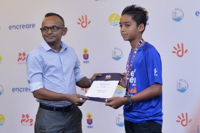 ދިރާގު މާލޭ އޯޕަން: ވަނަވަނައަށް ދިޔަ ފަރާތްތަކަށް ސެޓްފިކެޓް ހަވާލުކޮށްފި