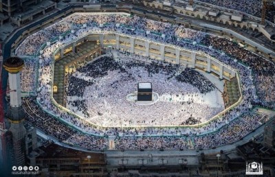 އުމްރާ ހުއްދަ ދޫކުރުން މެދުކަނޑާލަނީ