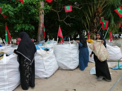 ނަރުދޫ ސާފުކޮށް 2.8 ޓަނުގެ ޕްލާސްޓިކް ހޮވައިފި