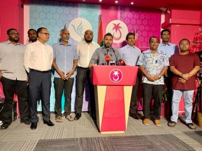 ބިޝާމް ސިޔާސީ ނުފޫޒަށް ބޯލެނބި، ވަކިކުރަން އުޅުނިން: އިދިކޮޅު