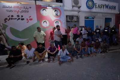 2،000 މީހުން އައި، މުޒާހަރާކުރުން ނުހުއްޓާނަން: އަދުރޭ