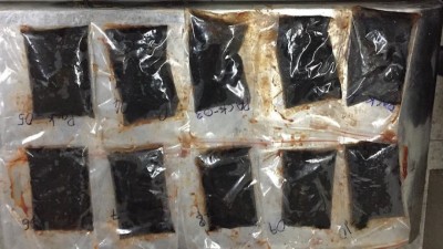 ވައިގެ މަގުން ރާއްޖެ އެތެރެކުރި ދެ ކިލޯ މަސްތުވާތަކެތި އަތުލައިގަނެފި