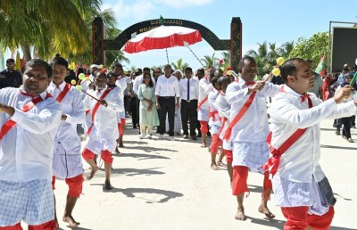 ރައީސް ފ. އަތޮޅަށް ވަޑައިގެންފި