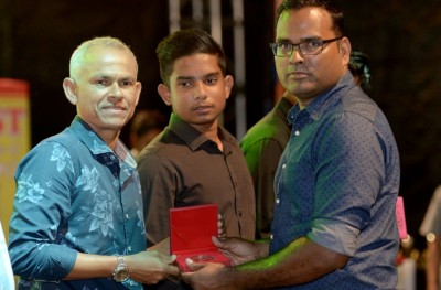 ފައިސަލް: ޕްލޭނަކާ އެކު ބަދަލުތަކާ ދިމާލަށް