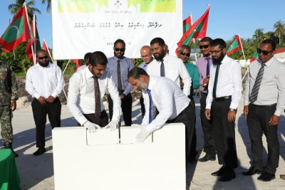 ފޮނަދޫގައި އަލަށް އަޅާ މިސްކިތުގެ ބިންގާ އަޅައިފި