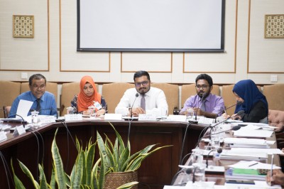 ކާރު ހޯދަން ރައީސް އެދުނީ މެމްބަރުންނާ މަޝްވަރާނުކޮށް: ވަޒީފާ ޓްރަބިއުނަލް