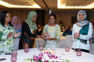 އުމުރުން ދުވަސްވީ މީހުންގެ އެކްޝަން ޕްލޭނަކާއި "މާމަ ކާފަ" ދުވަހެއް