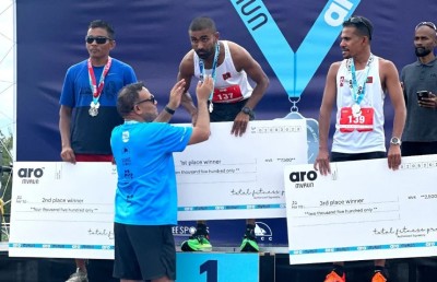 ކުރީގެ ދެ ވާދަވެރިން މިހާރު އެކުވެ ރޭހުގައި ކުރިއަށް