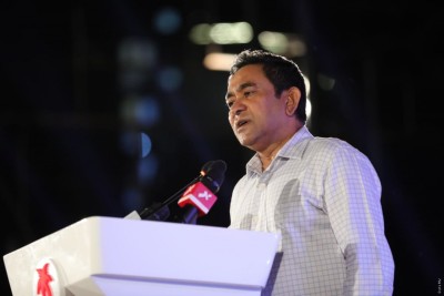 ސަރުކާރުން މަސައްކަތްކުރަނީ އިލްމުވެރިންގެ އަނގަ ބަންދުކުރަން: ރައީސް ޔާމީން