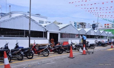 ދަތުރުވެރިންގެ މާރުކޭޓު، މޭޔަރާއި ކައުންސިލަރުންގެ އަރައިރުމަކަށް